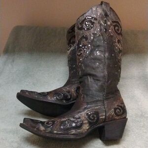 Corral Leather Sequin and Diamond Stud Boots size 9.5